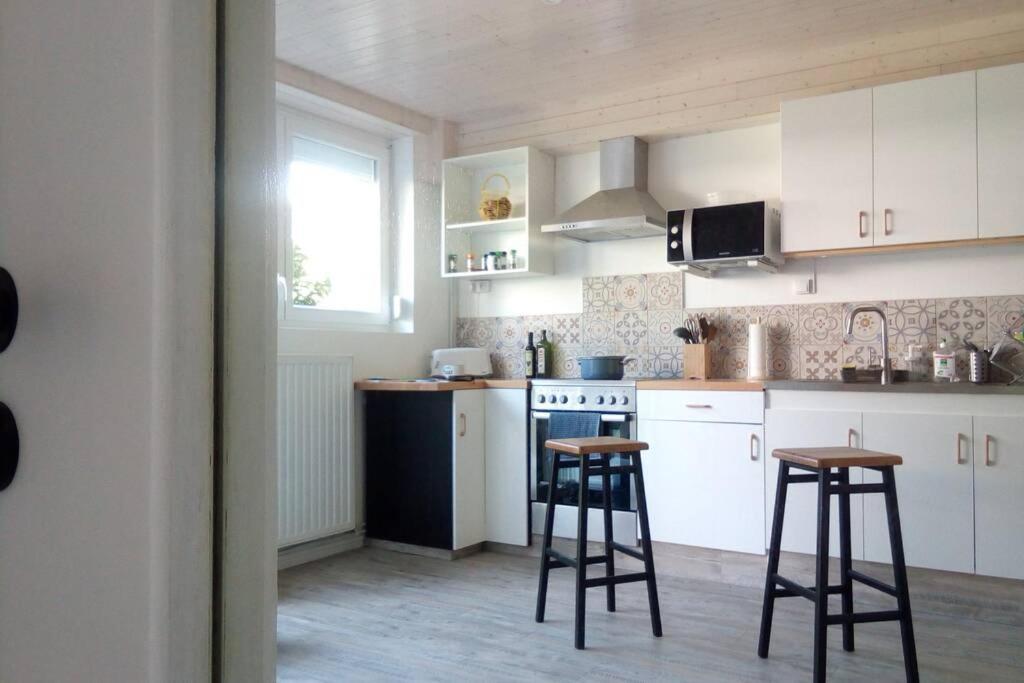 Au Parfait, T2 Rdc, Jardin, Calme, Parking, Idealement Place Issoire Exterior photo